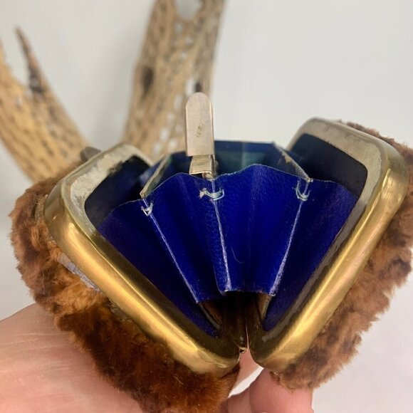 Victorian 1860s Antique Fur Coin Purse - Picture 9 of 12